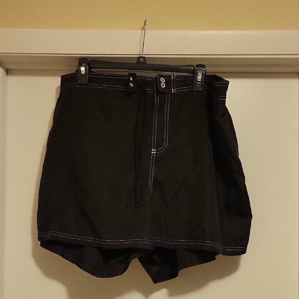 NWOT: ZeroXposur Women's Plus Black Swim/Board Shorts